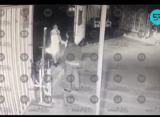 **Enfrentamiento entre Taxista y Vigilante de Seguridad en San José Momoxpan Genera Indignación en Redes Sociales**
