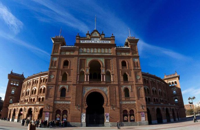 Madrid incrementa en casi 60% el presupuesto para la tauromaquia en 2026, en contraste con la tendencia mundial a prohibirla