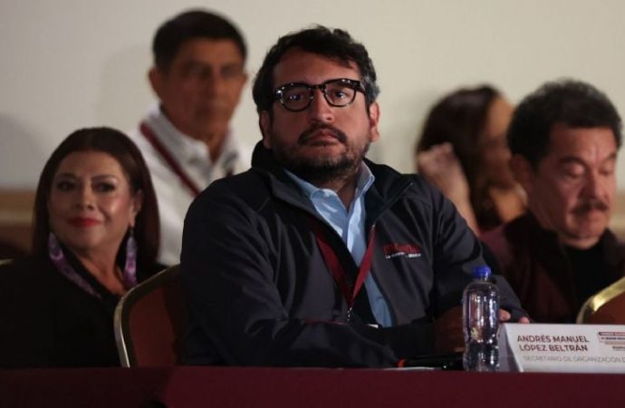 Andrés Manuel López Beltrán renuncia como secretario de Organización de Morena para buscar diputación en Tabasco