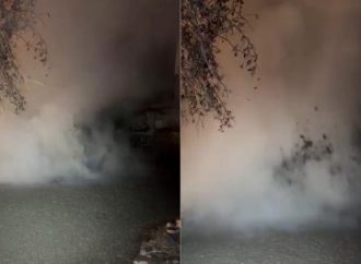Géiser sorprende a habitantes de Ixtlán, Michoacán, al surgir en el patio de una vivienda