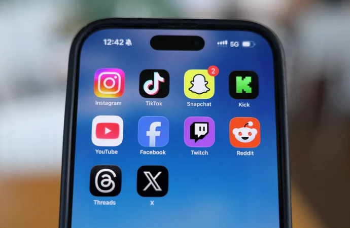 Reino Unido prohibirá el uso de redes sociales a menores de 16 años