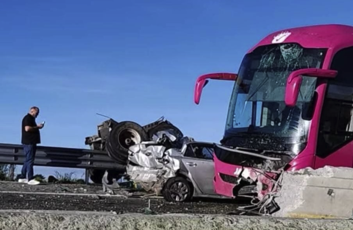 Dos accidentes generan caos vial en la autopista México-Puebla sin víctimas mortales