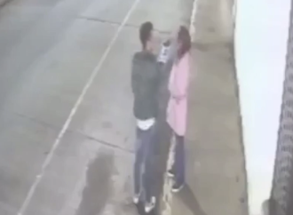 Agresión por celos en San Felipe Hueyotlipan queda registrada en video