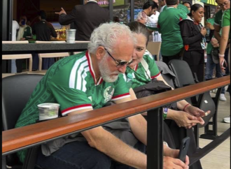 Videos de padres de Fátima Bosch en zonas VIP del Mundial 2026 generan polémica en redes sociales