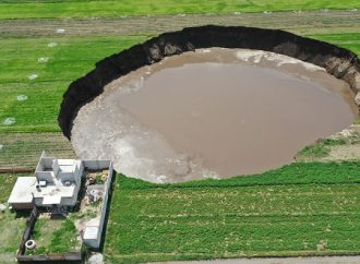 El socavón de Zacatepec continúa creciendo cinco años después de su formación