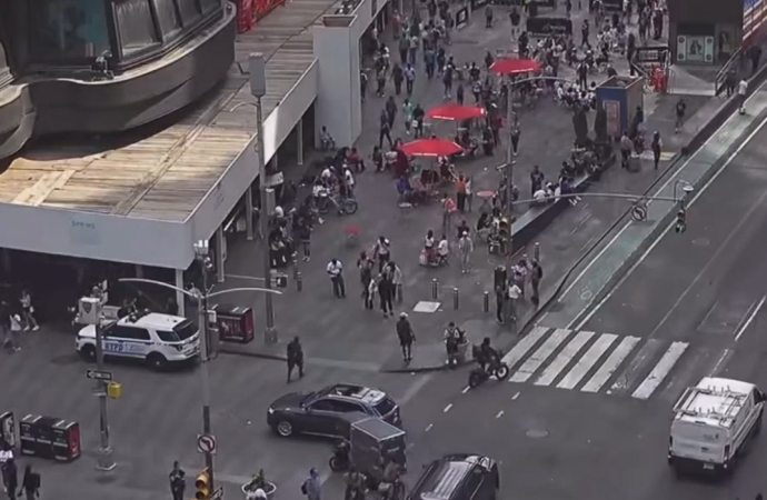 Tiroteo en Times Square genera alarma; policía detiene a un sospechoso y asegura un arma