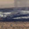 Avión militar B-52 se estrella tras despegar en base aérea de California