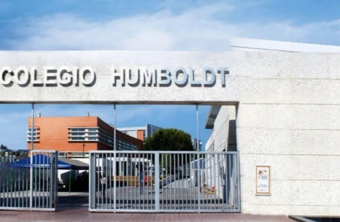 Alumna del Colegio Humboldt sufre fractura de dos vértebras tras caer en cisterna; familia denuncia falta de protocolos