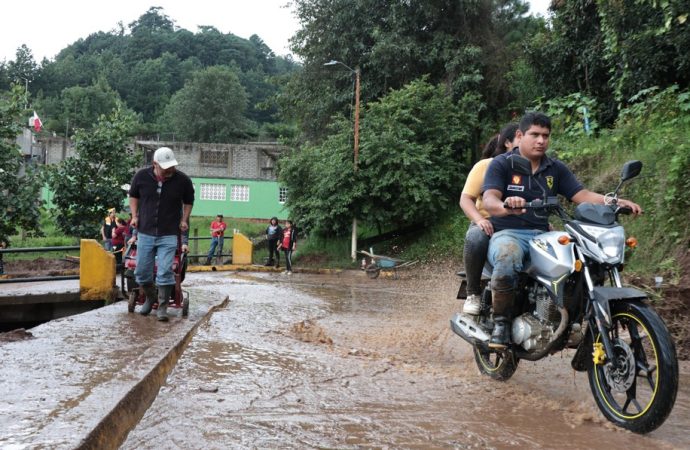 SEP suspende clases presenciales en 62 municipios de Puebla por lluvias este 8 y 9 de junio