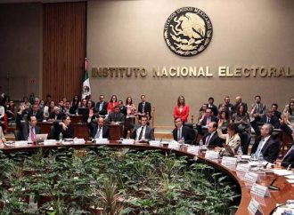INE ordena retirar publicaciones que califican a Morena como