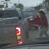 Con hacha y martillo se enfrentan automovilistas en Garita de Otay, Tijuana