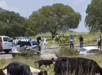 Hallan vehículo con personas sin vida rumbo a la Academia de Policía; Fiscalía investiga