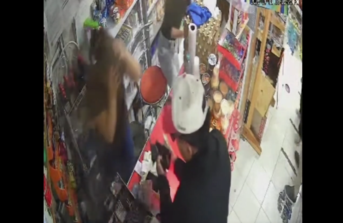 Asalto a mano armada en tienda de San Jerónimo Caleras genera alarma entre vecinos