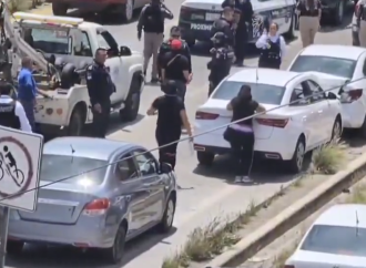 Persecución en el Periférico Ecológico termina con cuatro detenidos en Puebla