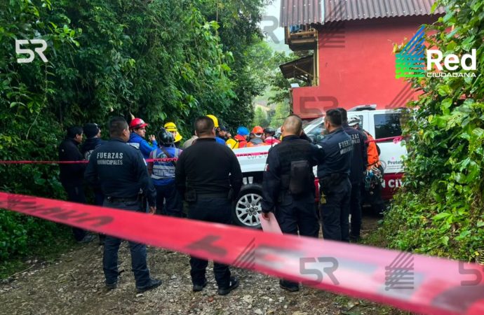 Continúa la búsqueda de tres personas atrapadas en las Grutas de Chichicazapan; hallan más pertenencias