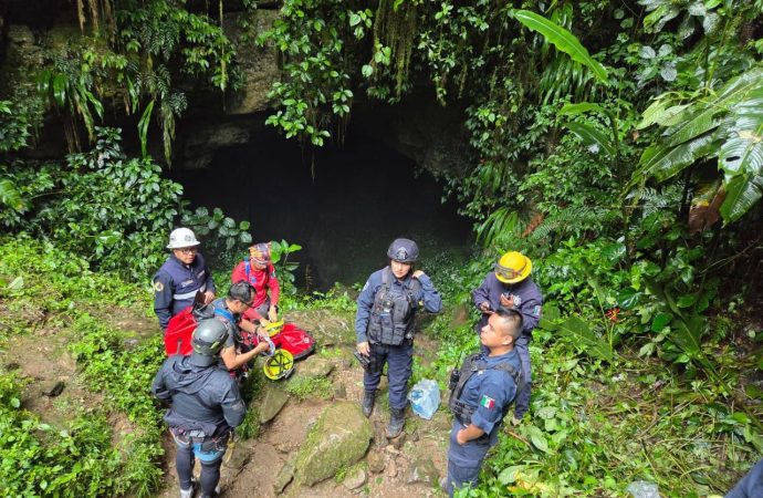 Concluye segunda jornada de búsqueda en Cuetzalan; rescate se reanudará este viernes a las 6:00 horas