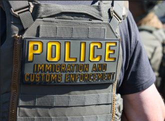 Ataque a balazos en oficinas de ICE en Phoenix activa investigación del FBI