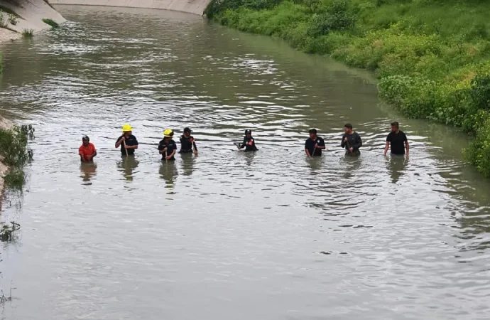 Búsqueda de joven desaparecido en Tecali tras hallar su motocicleta en canal de Valsequillo