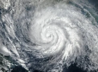 Alerta por posible tormenta tropical “Elida” frente a costas del Pacífico mexicano