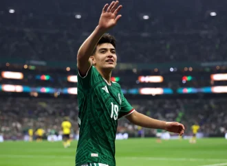 Gilberto Mora concluye la preparatoria tras el Mundial de Qatar