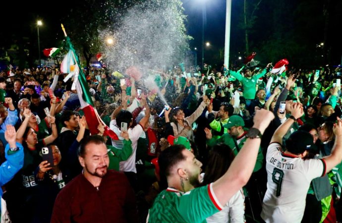 Estrategia de Inglaterra para evitar serenata de aficionados en Ciudad de México antes del partido contra México