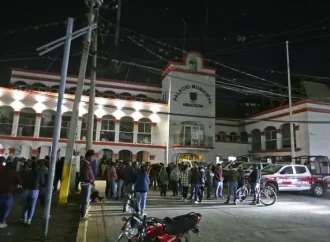 Puebla analiza tipificar el linchamiento como delito tras incidente en Cohuecan