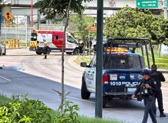 Policía Vial de León fallece tras saltar del puente del libramiento José María Morelos
