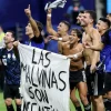 Las Malvinas son argentinas: Albiceleste exhibe manta tras eliminar a Inglaterra